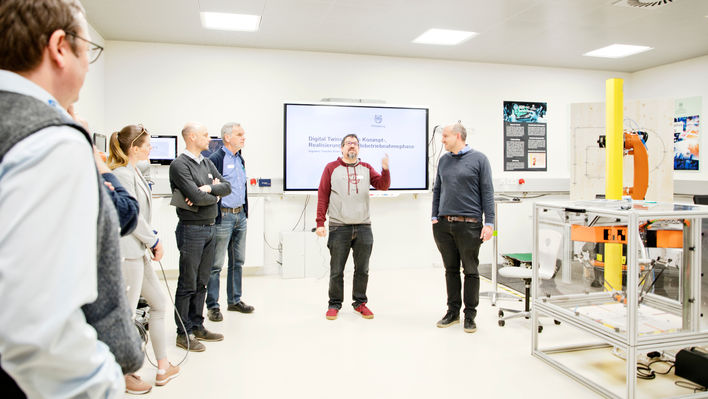 Lernexkursion Smart Factory Lab - Simon Kranzer und Simon Hoher